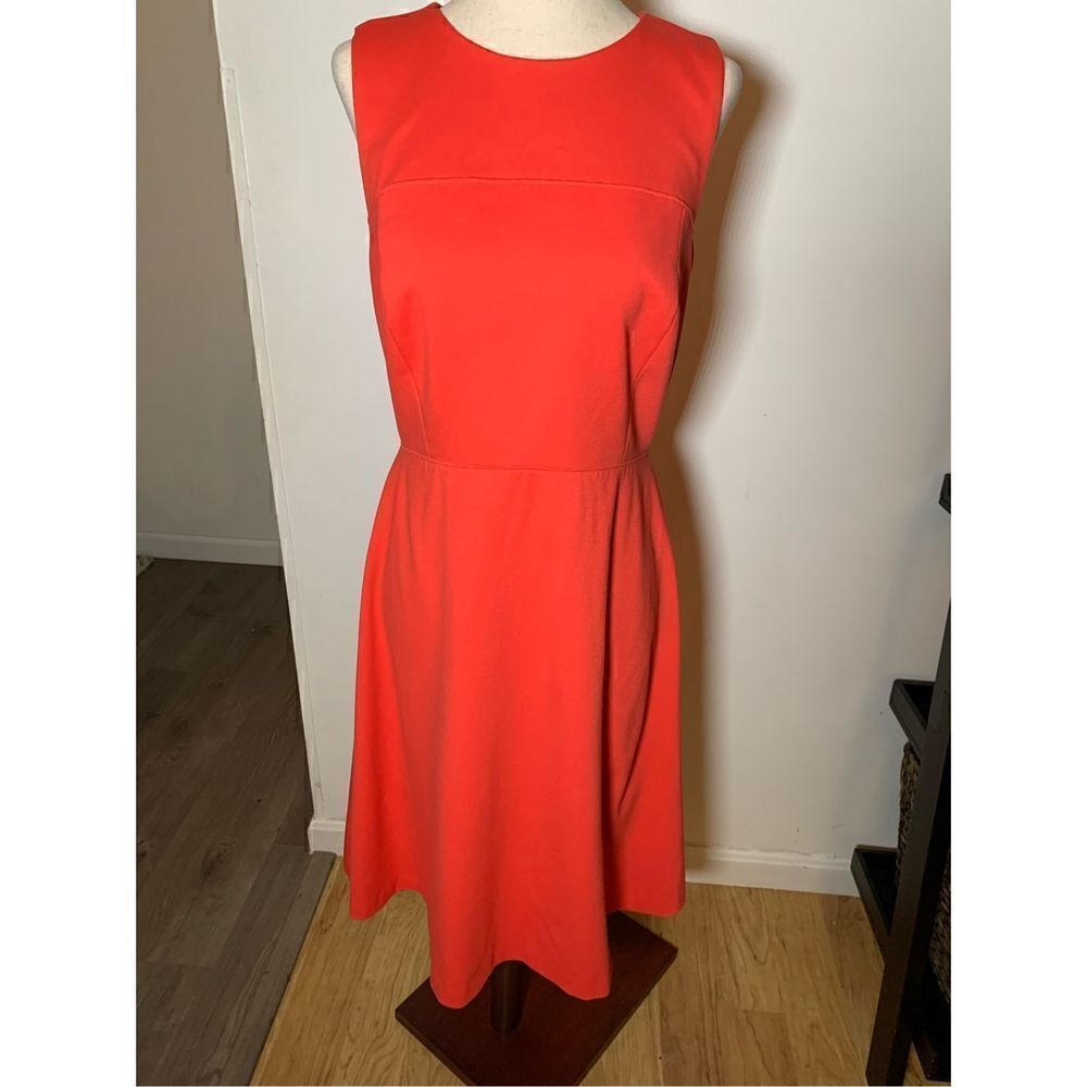 Red/orange dress size 6 classiqure entier